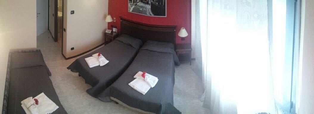 Hotel Fidenza Bagian luar foto