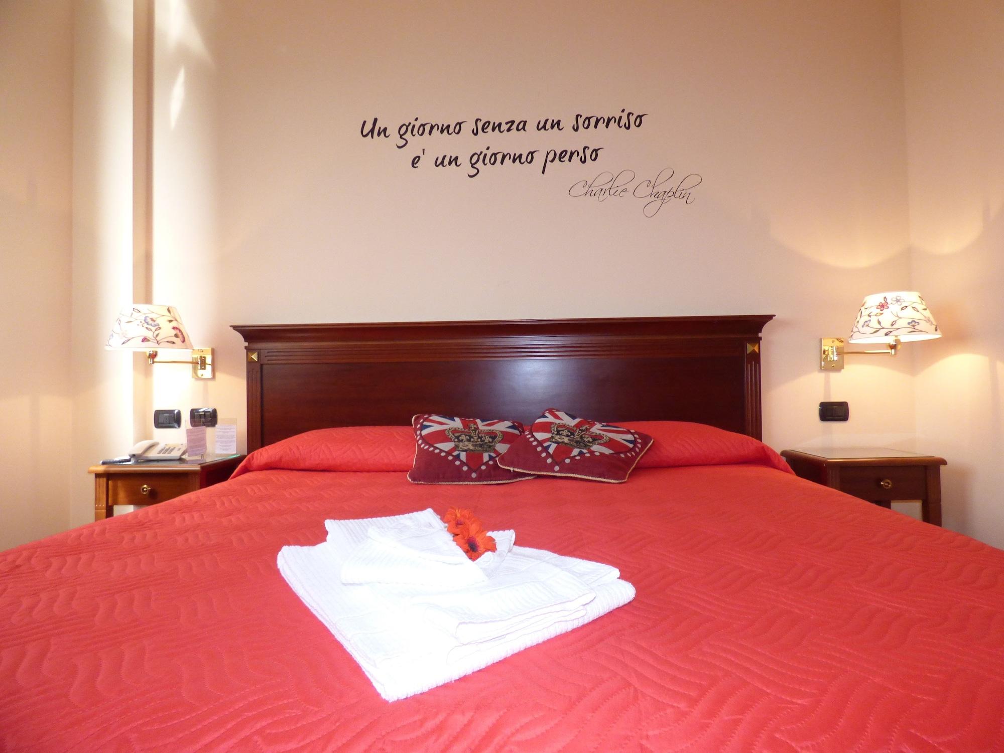 Hotel Fidenza Bagian luar foto