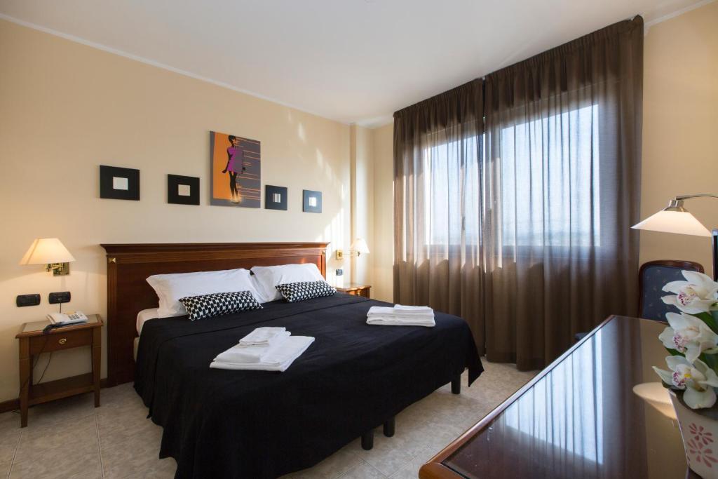 Hotel Fidenza Ruang foto